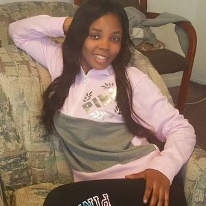 Meet your Posher, Emmanuella